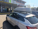 Автобокс Piligrim ED 390 серый глянец + багажник Amos Boss на Lada Vesta SW Cross- фото2